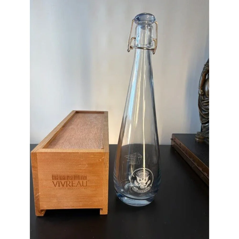 N/A vivreau glass